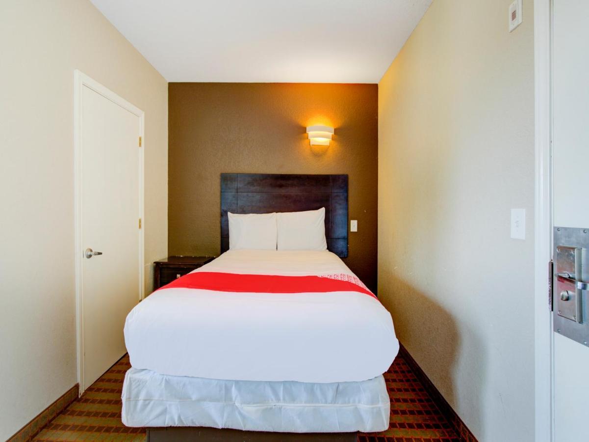 Hotel Dilley Grand Exterior foto