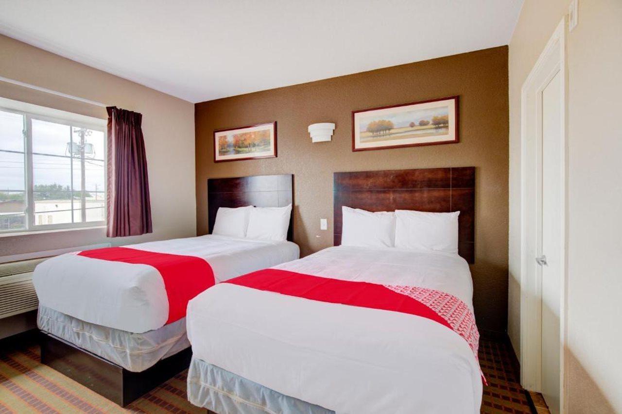 Hotel Dilley Grand Exterior foto