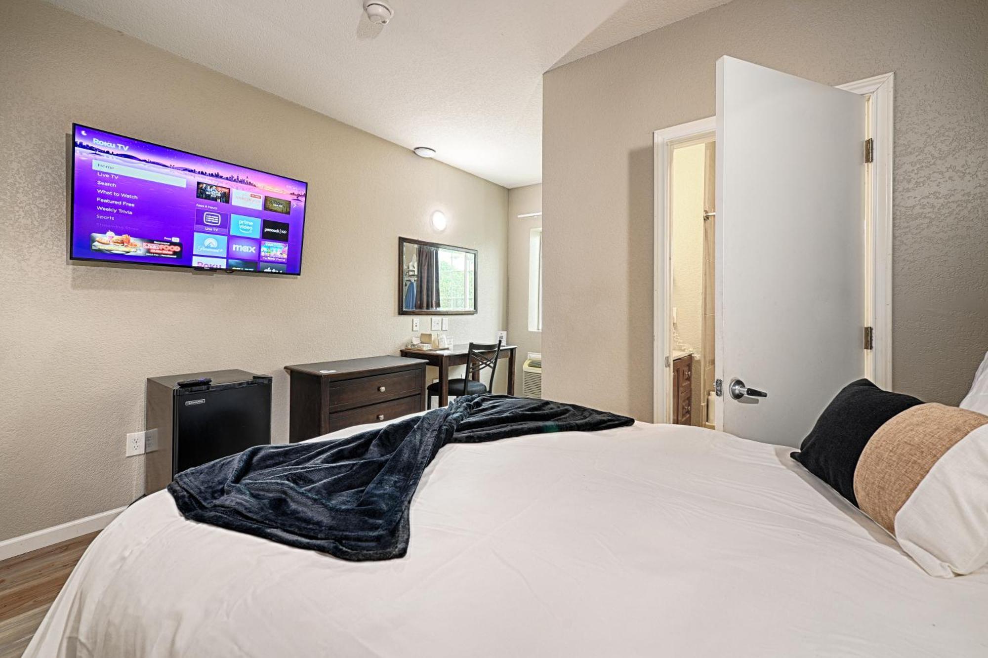 Hotel Dilley Grand Habitación foto
